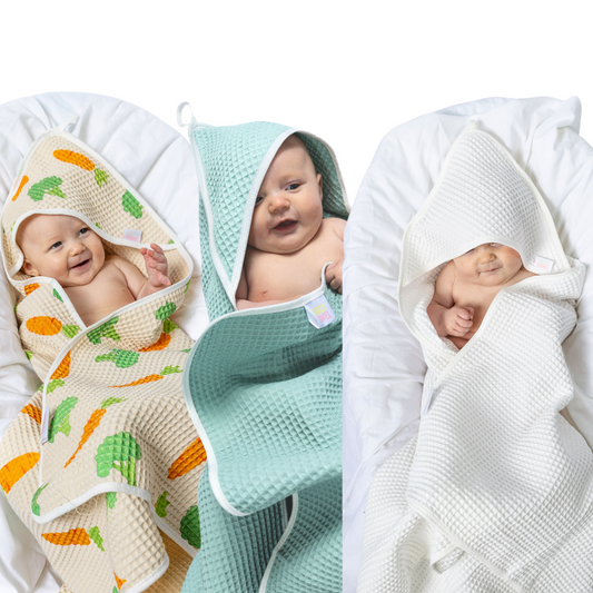 Green/White 3pk baby waffle hooded towel w/ hair-drying pocket